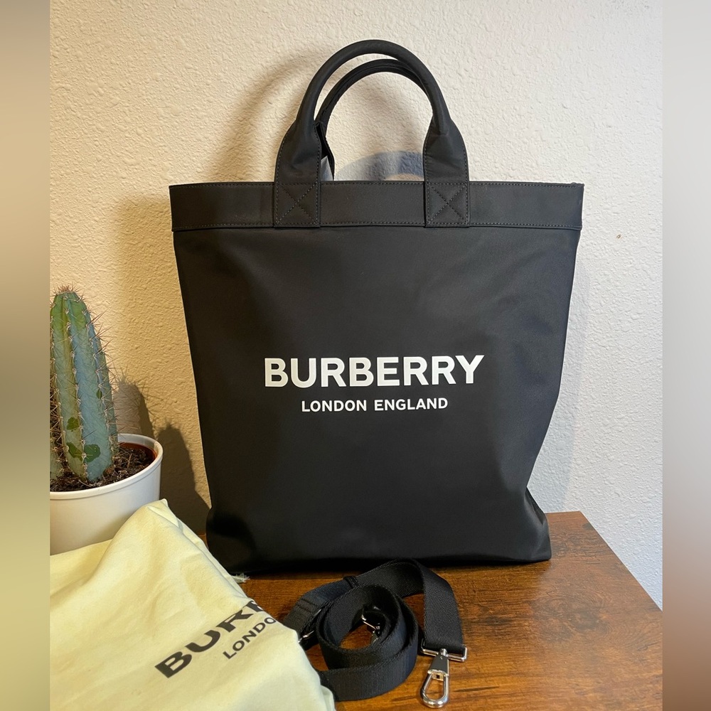 BURBERRY Artie Canvas Tote Bag.